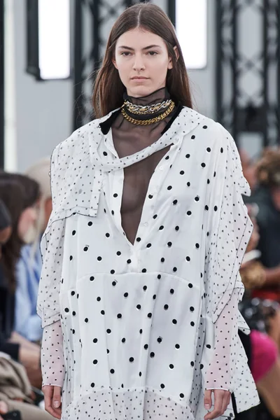 Look 111